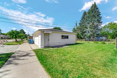 816 Mackinaw Avenue #WEST, Calumet City, IL 60409 - Photo 3