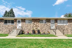 816 Mackinaw Ave, Calumet City, IL 60409 - Photo 1