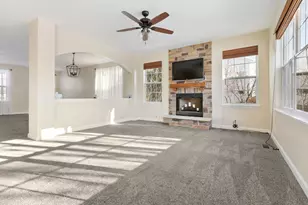 10229 Central Park Blvd, Huntley, IL 60142 - Photo 9