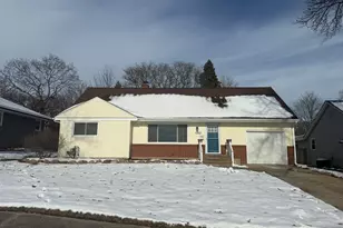 2812 Oak Grove Ln, Rockford, IL 61108 - Photo 1