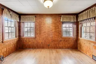 6230 N Troy St, Chicago, IL 60659 - Photo 13