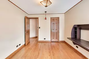 6230 N Troy St, Chicago, IL 60659 - Photo 21