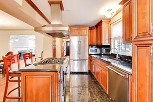 6230 N Troy St, Chicago, IL 60659 - Photo 11