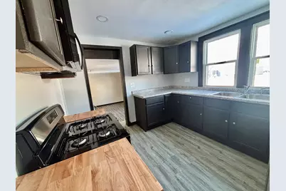 501 S Pierpont Avenue, Rockford, IL 61102 - Photo 13