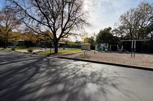 100 Willow Ln, Willow Springs, IL 60480 - Photo 17