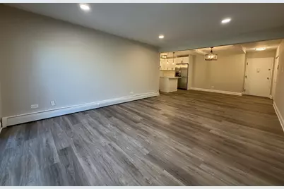 100 Willow Lane #201B, Willow Springs, IL 60480 - Photo 7