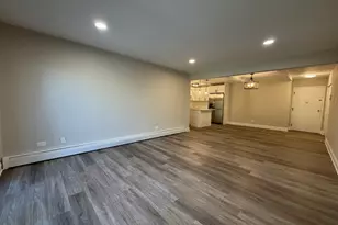 100 Willow Ln, Willow Springs, IL 60480 - Photo 7