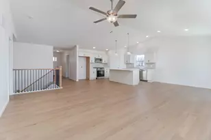 2503 Treeline Drive, Bloomington, IL 61704 - Photo 3