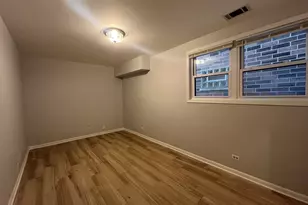 449 W 37th St, Chicago, IL 60609 - Photo 19