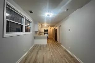 449 W 37th St, Chicago, IL 60609 - Photo 9