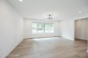 823 N La Grange Rd, La Grange Park, IL 60526 - Photo 5