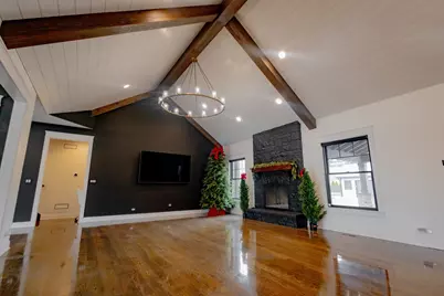 740 67th Place, Willowbrook, IL 60527 - Photo 7