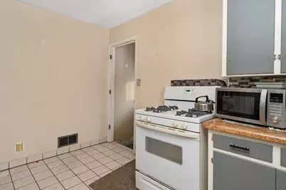 121 N May Street, Joliet, IL 60435 - Photo 7