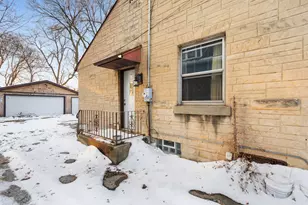 121 N May St, Joliet, IL 60435 - Photo 15