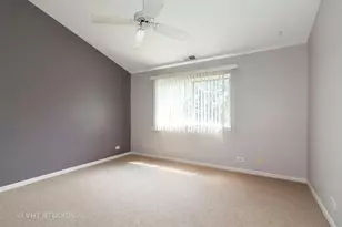 1069 Ripple Ridge Dr, Darien, IL 60561 - Photo 7