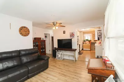 52 Wren Road, Carpentersville, IL 60110 - Photo 9