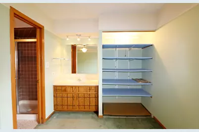 10400 Circle Drive S #102, Oak Lawn, IL 60453 - Photo 11