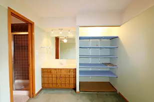 10400 Circle Dr S, Oak Lawn, IL 60453 - Photo 11