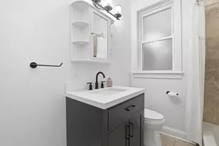 2234 W Roscoe St, Chicago, IL 60618 - Photo 5