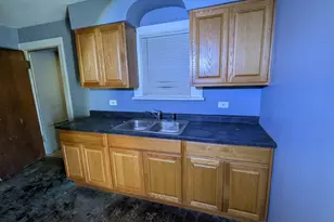 224 156th St, Calumet City, IL 60409 - Photo 5