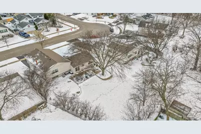 681 Windemere Lane, Lake Zurich, IL 60047 - Photo 43