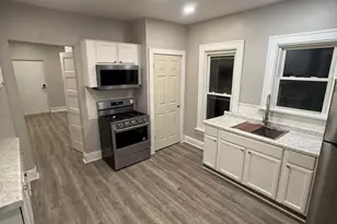 746 N Schuyler Ave, Kankakee, IL 60901 - Photo 3