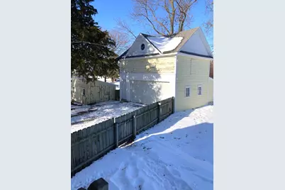 440 E Railroad Avenue, Leland, IL 60531 - Photo 3