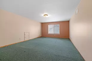 631 Saugatuk Cir, Romeoville, IL 60446 - Photo 17