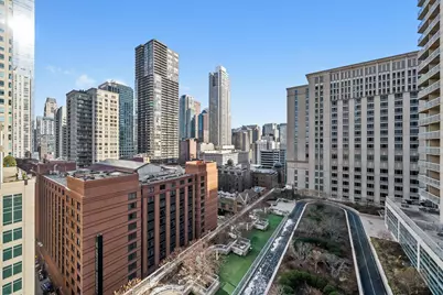 545 N Dearborn Street #1506, Chicago, IL 60654 - Photo 13