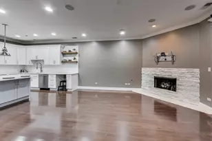 2811 N Bell Ave, Chicago, IL 60618 - Photo 9