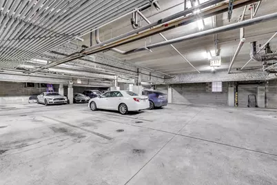 2811 N Bell Avenue #107, Chicago, IL 60618 - Photo 33