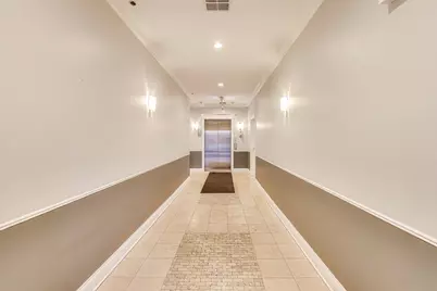 2811 N Bell Avenue #107, Chicago, IL 60618 - Photo 3