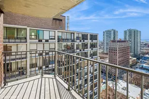 1410 N State Pkwy, Chicago, IL 60610 - Photo 17