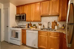 938 Ontario St, Oak Park, IL 60302 - Photo 3