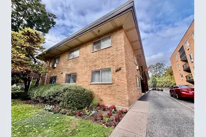 938 Ontario Street #11, Oak Park, IL 60302 - Photo 1