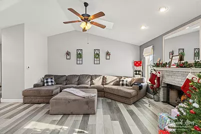 1240 E Truman Drive, Bradley, IL 60915 - Photo 5