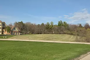 1322 Bull Valley Dr, Woodstock, IL 60098 - Photo 1