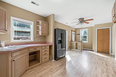 300 N South Elgin Boulevard, South Elgin, IL 60177 - Photo 7