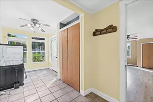 300 N South Elgin Blvd, South Elgin, IL 60177 - Photo 11