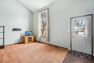 1420 Greenridge Ave, Algonquin, IL 60102 - Photo 5