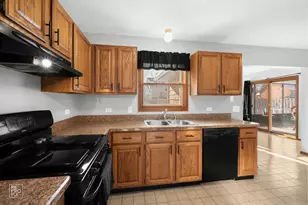 1113 Tewes Ln, Zion, IL 60099 - Photo 5