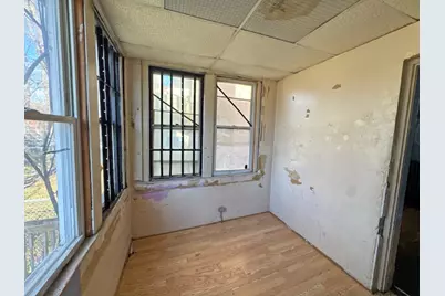 938 N Leamington Avenue, Chicago, IL 60651 - Photo 17