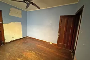 938 N Leamington Ave, Chicago, IL 60651 - Photo 13