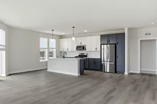 250 McHenry Rd, Buffalo Grove, IL 60089 - Photo 29