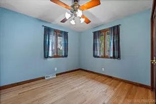 208 Calkins Dr, Sugar Grove, IL 60554 - Photo 21