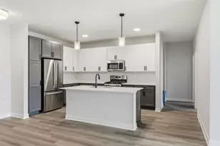 250 McHenry Rd, Buffalo Grove, IL 60089 - Photo 31