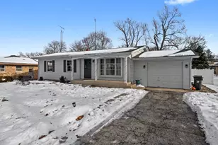 806 Adrian St, Yorkville, IL 60560 - Photo 23