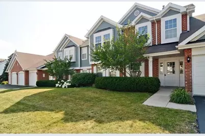 211 E Ashbury Lane #7, Roselle, IL 60172 - Photo 1