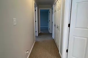 211 E Ashbury Ln, Roselle, IL 60172 - Photo 5