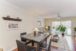 2234 S Goebbert Rd, Arlington Heights, IL 60005 - Photo 5